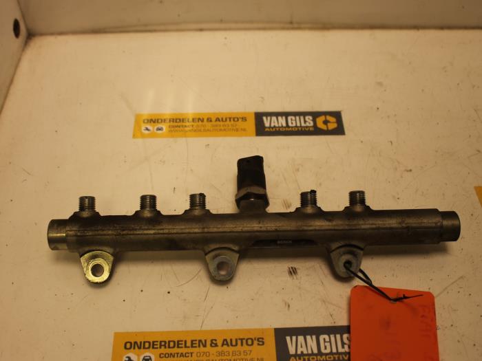 Gebruikte Verstuiver brug Fiat Doblo (223A/119) 1.9 JTD Prijs € 50,00 Margeregeling aangeboden door Van Gils Automotive