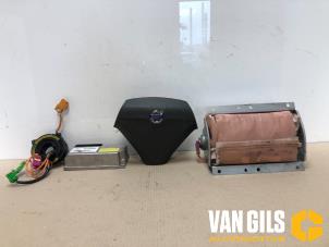 Gebruikte Module + Airbag Set Volvo S60 I (RS/HV) 2.4 D5 20V Prijs € 450,00 Margeregeling aangeboden door Van Gils Automotive