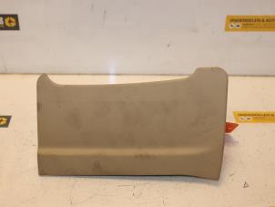 Gebruikte Airbag knie links Peugeot 407 SW (6E) 3.0 V6 24V VVT Prijs € 75,00 Margeregeling aangeboden door Van Gils Automotive