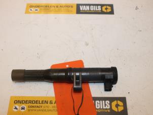 Gebruikte Pen Bobine Renault Espace (JE) 2.0 16V Grand Espace Prijs € 30,00 Margeregeling aangeboden door Van Gils Automotive