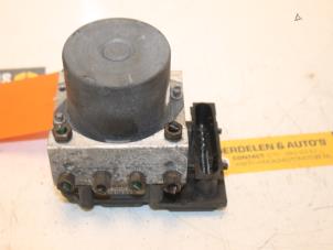 Gebruikte ABS Pomp Renault Megane II (BM/CM) 1.9 dCi 120 Prijs € 30,00 Margeregeling aangeboden door Van Gils Automotive