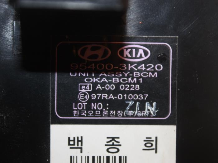 Computer Body Control van een Hyundai Sonata 2.4 16V CVVT 2005