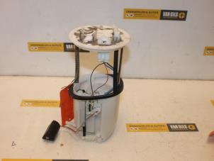 Gebruikte Benzinepomp Mitsubishi Outlander (GF/GG) 2.0 16V PHEV 4x4 Prijs € 149,00 Margeregeling aangeboden door Van Gils Automotive