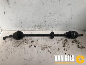 Gebruikte Homokineetas rechts-voor Opel Astra G (F08/48) 2.0 Di 16V Prijs € 74,99 Margeregeling aangeboden door Van Gils Automotive