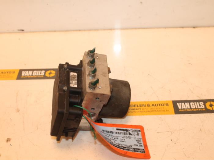 Gebruikte ABS Pomp Opel Corsa C (F08/68) 1.3 CDTi 16V Prijs € 75,00 Margeregeling aangeboden door Van Gils Automotive