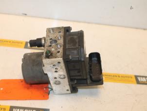 Gebruikte ABS Pomp Lancia Phedra 2.2 JTD 16V Prijs € 75,00 Margeregeling aangeboden door Van Gils Automotive