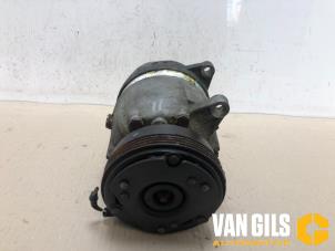 Gebruikte Aircopomp Renault Megane Scénic (JA) 1.6 RT Prijs € 75,00 Margeregeling aangeboden door Van Gils Automotive