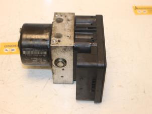 Gebruikte ABS Pomp Renault Laguna II (BG) 2.2 dCi 150 16V Prijs € 75,00 Margeregeling aangeboden door Van Gils Automotive