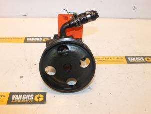 Gebruikte Servopomp Ford Fiesta 5 (JD/JH) 1.4 TDCi Prijs € 60,00 Margeregeling aangeboden door Van Gils Automotive