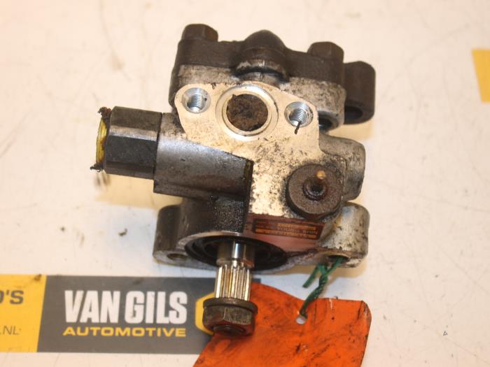 Stuurbekrachtiging Pomp van een Hyundai Atos 1.0 12V 1999