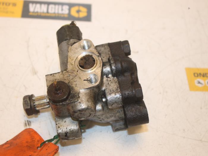 Stuurbekrachtiging Pomp van een Hyundai Atos 1.0 12V 1999