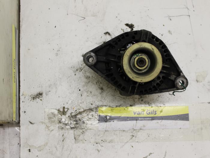 Dynamo van een Alfa Romeo 146 (930B) 1.4 Twin Spark 16V 1999