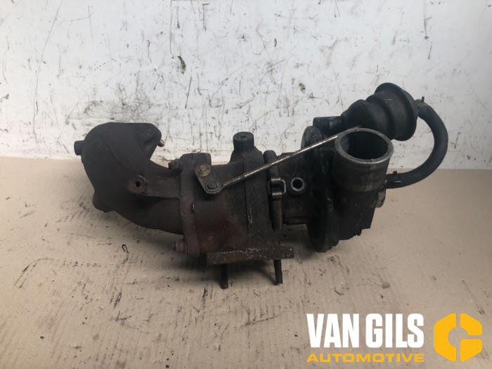 Gebruikte G-lader Kia Carnival 1 (FLB) 2.9 TD 16V Prijs € 176,00 Margeregeling aangeboden door Van Gils Automotive