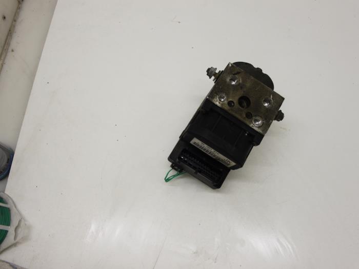 Gebruikte ABS Pomp Chevrolet Nubira Wagon (J100) 1.6 16V Prijs € 25,00 Margeregeling aangeboden door Van Gils Automotive