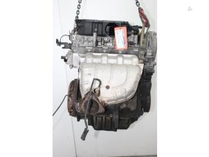 Gebruikte Motor Renault Laguna II Grandtour (KG) 1.8 16V Prijs € 400,00 Margeregeling aangeboden door Van Gils Automotive