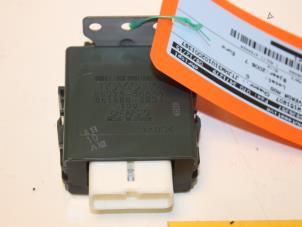 Gebruikte Deur module Lexus RX (L2) 400h V6 24V VVT-i 4x4 Prijs € 40,00 Margeregeling aangeboden door Van Gils Automotive