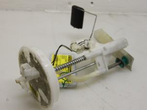 Gebruikte Opvoerpomp Hyundai Santa Fe II (CM) 2.2 CRDi 16V 4x2 Prijs € 138,00 Margeregeling aangeboden door Van Gils Automotive