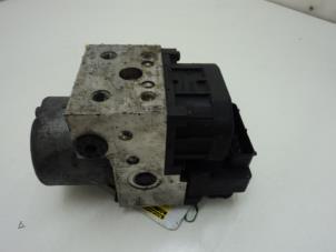 Gebruikte ABS Pomp Renault Megane Scenic Prijs € 75,00 Margeregeling aangeboden door Van Gils Automotive