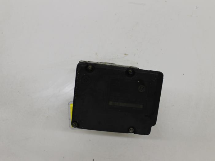 Gebruikte ABS Pomp Seat Toledo (1M2) 1.9 TDI 110 Prijs € 25,00 Margeregeling aangeboden door Van Gils Automotive