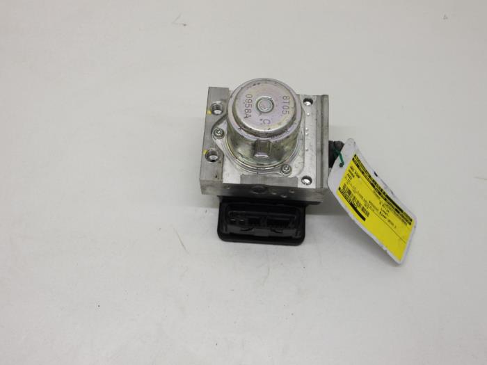 Gebruikte ABS Pomp Honda Jazz (GE6/GE8/GG/GP) 1.4 VTEC 16V Prijs € 199,00 Margeregeling aangeboden door Van Gils Automotive