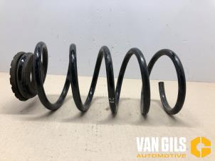 Gebruikte Veerschroef achter Opel Corsa D 1.3 CDTi 16V ecoFLEX Prijs € 30,00 Margeregeling aangeboden door Van Gils Automotive