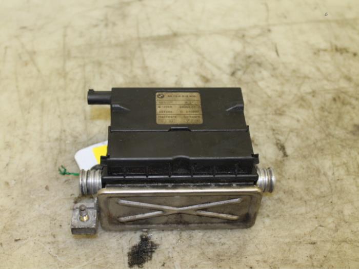Gebruikte Pullairpomp BMW 3 serie Touring (E46/3) 318d 16V Prijs € 40,00 Margeregeling aangeboden door Van Gils Automotive