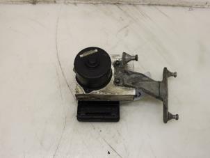 Gebruikte ABS Pomp Mercedes SLK (R171) 3.5 350 V6 24V Prijs € 75,00 Margeregeling aangeboden door Van Gils Automotive