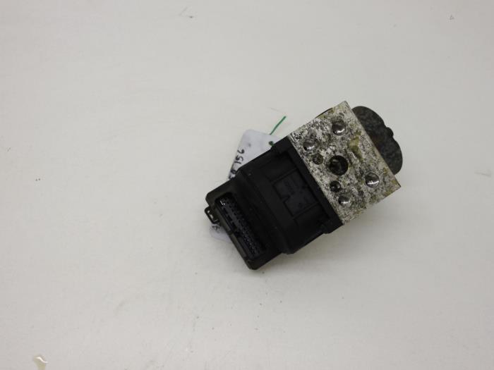 Gebruikte ABS Pomp Alfa Romeo 156 (932) 1.9 JTD Prijs € 25,00 Margeregeling aangeboden door Van Gils Automotive