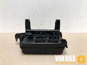 Gebruikte Zekeringkast Chrysler 300 C 3.0 CRD V6 24V Prijs € 109,00 Margeregeling aangeboden door Van Gils Automotive