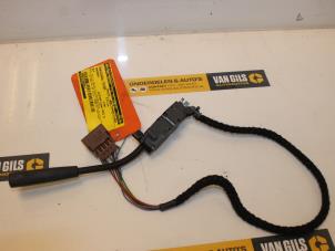 Gebruikte Tempomaat Mercedes SLK (R170) 2.0 200 K 16V Prijs € 40,00 Margeregeling aangeboden door Van Gils Automotive