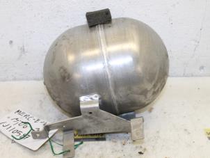 Gebruikte Hogedrukbol (HD Reg) Mercedes E Combi 4-matic (S211) 3.0 E-280 CDI 24V Prijs € 50,00 Margeregeling aangeboden door Van Gils Automotive