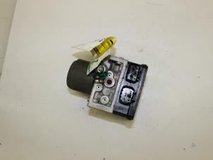 Gebruikte ABS Pomp Toyota Corolla (E11) 1.6 16V Prijs € 75,00 Margeregeling aangeboden door Van Gils Automotive