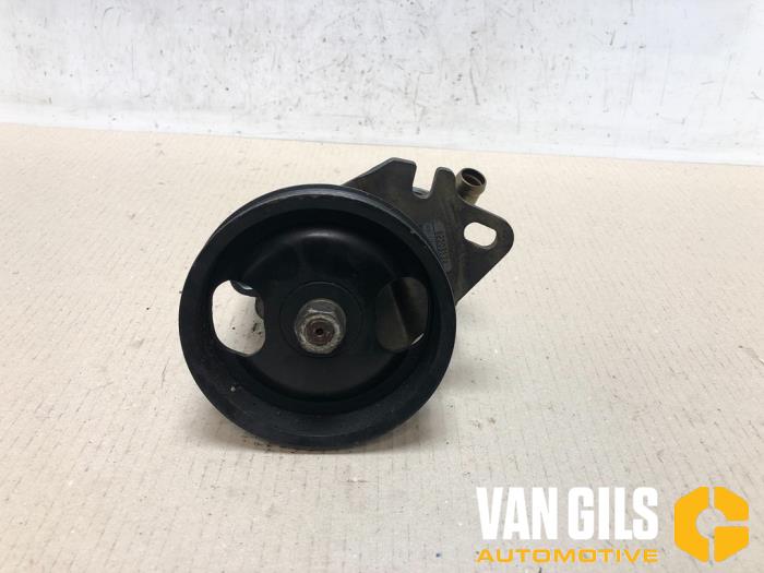 Gebruikte Servopomp Nissan Almera (N15) 1.6 GX,SLX,SR 16V Prijs € 60,00 Margeregeling aangeboden door Van Gils Automotive