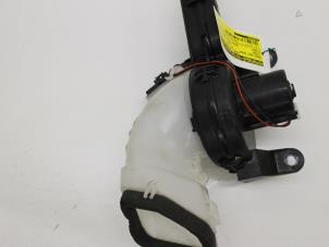 Gebruikte Aanjager Citroen Xsara Picasso (CH) 2.0 16V Prijs € 30,00 Margeregeling aangeboden door Van Gils Automotive