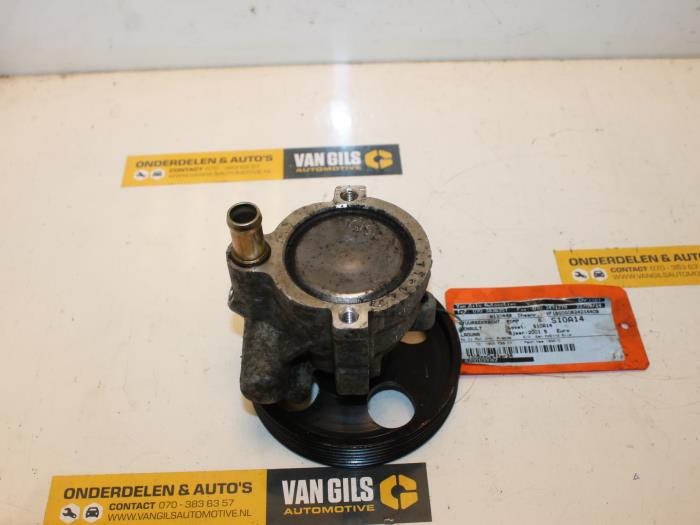 Gebruikte Pomp Servo Renault Laguna II (BG) 1.9 dCi 120 Prijs € 60,00 Margeregeling aangeboden door Van Gils Automotive