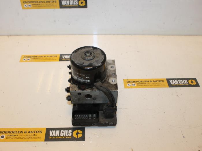 Gebruikte ABS Pomp Volkswagen Golf IV (1J1) 1.9 SDI Prijs € 25,00 Margeregeling aangeboden door Van Gils Automotive
