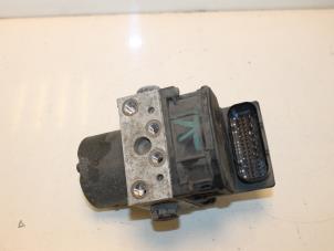 Gebruikte ABS Pomp Ford Mondeo III Wagon 1.8 16V Prijs € 75,00 Margeregeling aangeboden door Van Gils Automotive