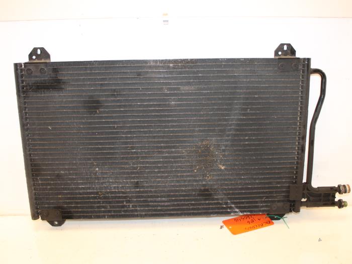 Gebruikte Radiateur Airco Mercedes Sprinter 4/5t (904/905) 416 CDI 20V Prijs € 80,00 Margeregeling aangeboden door Van Gils Automotive