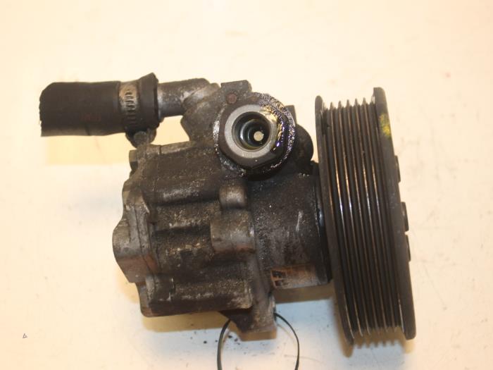 Gebruikte Pomp Servo Ford Galaxy (WGR) 2.3i 16V SEFI Prijs € 60,00 Margeregeling aangeboden door Van Gils Automotive