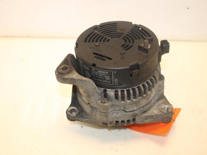 Gebruikte Alternator Audi A8 Prijs € 75,00 Margeregeling aangeboden door Van Gils Automotive