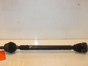 Gebruikte Cardanas rechts-voor (VWA) Volkswagen Golf IV (1J1) 1.9 SDI Prijs € 45,00 Margeregeling aangeboden door Van Gils Automotive