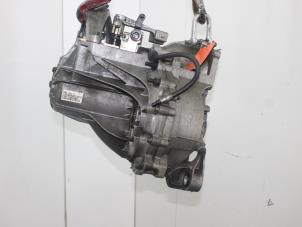 Gebruikte Versnellingsbak Mazda 3 Sport (BK14) 1.6 CiTD 16V Prijs € 249,00 Margeregeling aangeboden door Van Gils Automotive