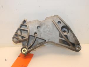 Gebruikte Motorsteun Volkswagen Passat Variant (365) 2.0 TSI 16V Prijs € 36,30 Inclusief btw aangeboden door Van Gils Automotive