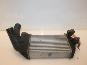 Gebruikte Intercooler Opel Zafira Prijs € 60,00 Margeregeling aangeboden door Van Gils Automotive