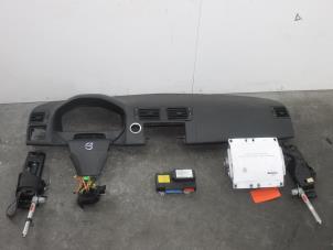 Gebruikte Airbag Set + Module Volvo V50 (MW) 1.6 D 16V Prijs € 299,99 Margeregeling aangeboden door Van Gils Automotive