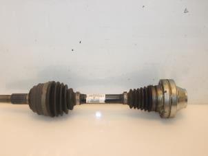 Gebruikte Steekas links-voor Volkswagen Touareg (7PA/PH) 3.0 TDI V6 24V BlueMotion Technology SCR Prijs € 165,77 Inclusief btw aangeboden door Van Gils Automotive