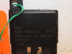 Gebruikte Antenne bluetooth BMW 5 serie Touring (E61) 535d 24V Prijs € 30,00 Margeregeling aangeboden door Van Gils Automotive