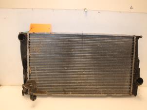 Gebruikte Radiateur BMW 3 serie Touring (E91) 320d 16V Corporate Lease Prijs € 110,00 Margeregeling aangeboden door Van Gils Automotive