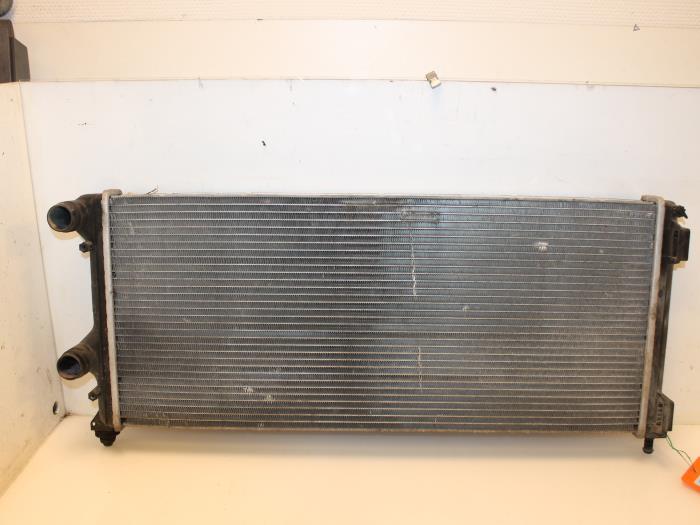 Gebruikte Radiateur Fiat Doblo (223A/119) 1.9 JTD Prijs € 65,00 Margeregeling aangeboden door Van Gils Automotive