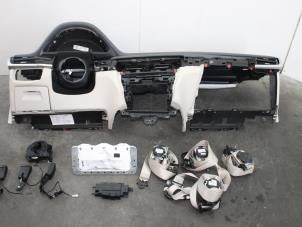 Gebruikte Module + Airbag Set BMW X5 (F15) xDrive 40e PHEV 2.0 Prijs € 2.299,00 Inclusief btw aangeboden door Van Gils Automotive